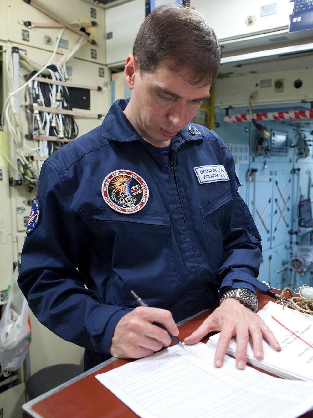 Fotris Watches Sergei-Volkov ISS 28