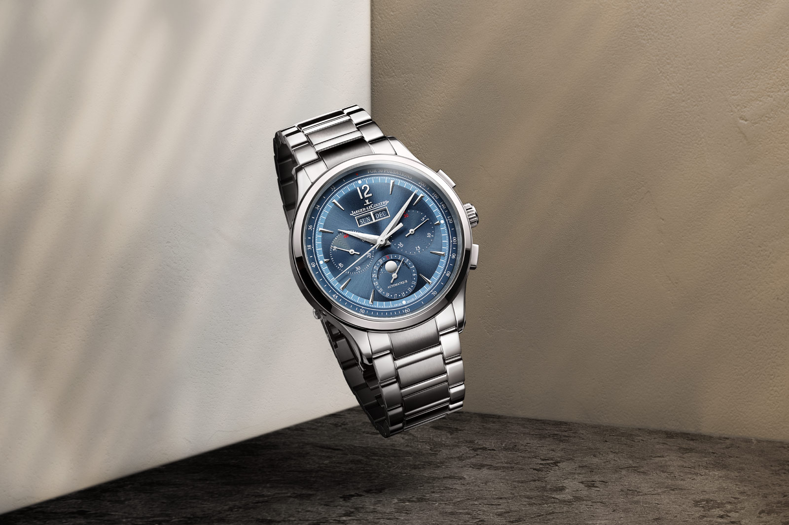 Jaeger-LeCoultre Expand Master Control Collection with Chronograph Calendar in Blue