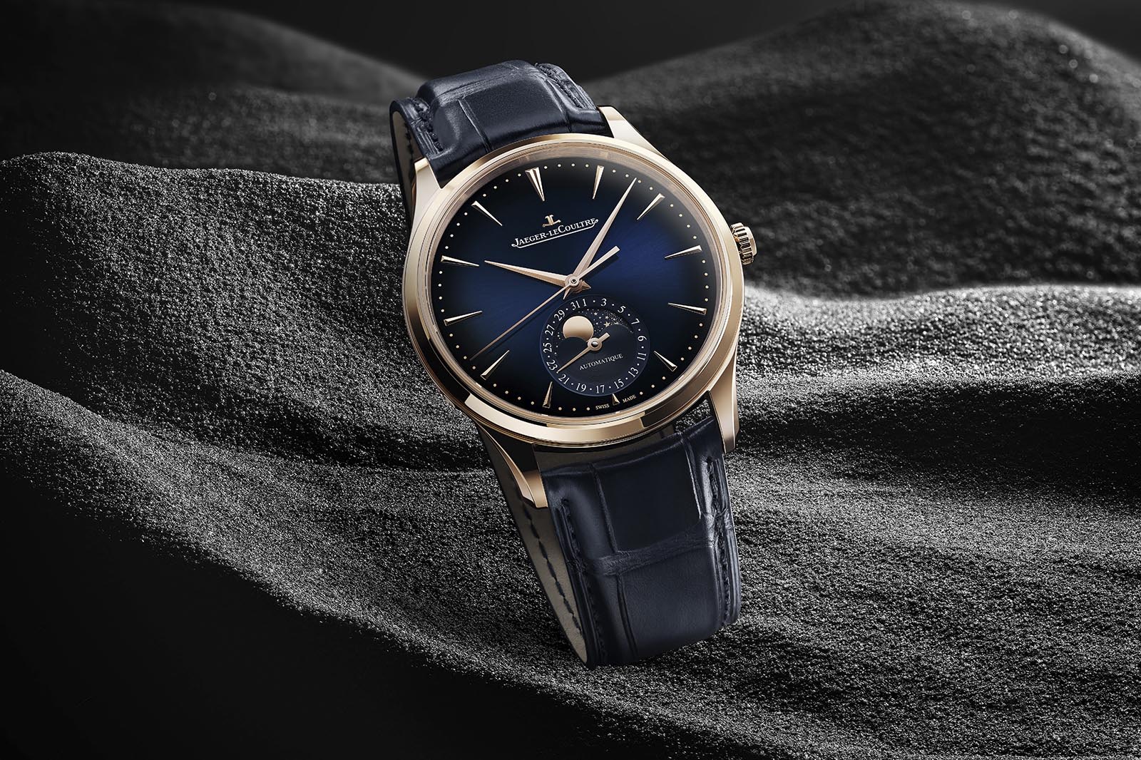 Jaeger-LeCoultre Introduce Master Ultra Thin Moon in Pink Gold & Blue