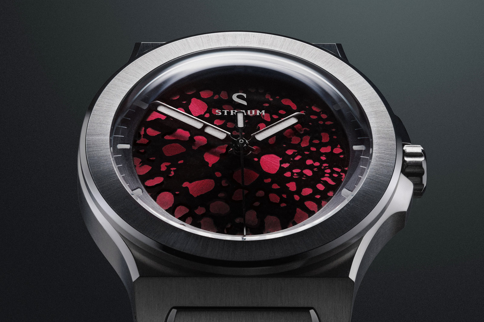 Straum Jan Mayen Basalt Collection Erupts into Microbrand Scene with Epic Dial